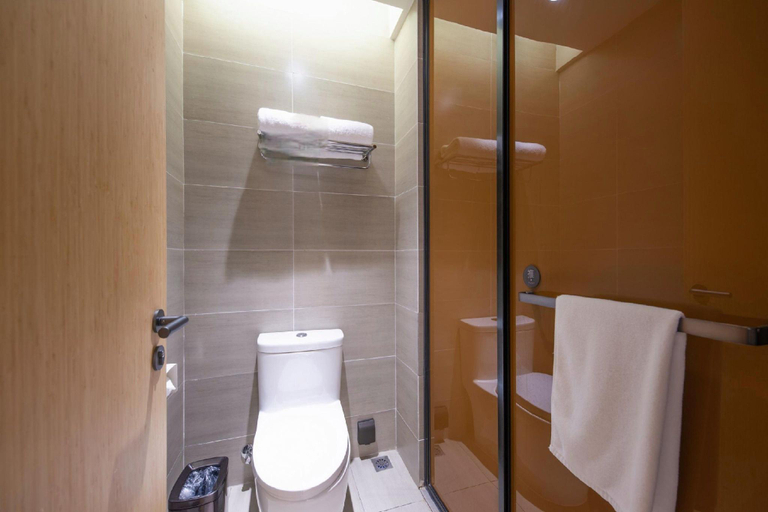 Bathroom 4, Ji Hotel Taizhou Wanda Plaza, Taizhou