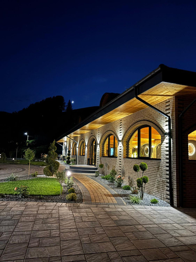 Food & Drinks 5, Bucovina Exclusiv, Vama