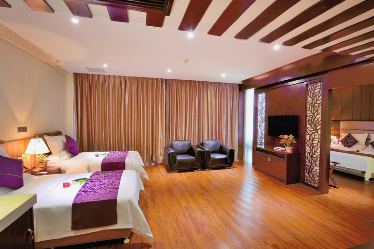 Bedroom 2, Tulips International Hotel, Beihai