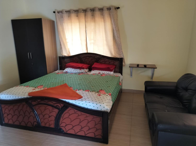 Bedroom 3, Feather Touch Resorts, Vellore