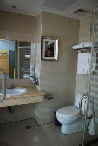 Bathroom, Junyi Select Hotel (Wuyi Hushan Square Store), Jinhua