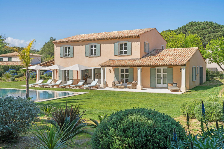 Exterior view 5, Exceptional villa- AC- 5BR-10P- Baie des Canebiers, Var