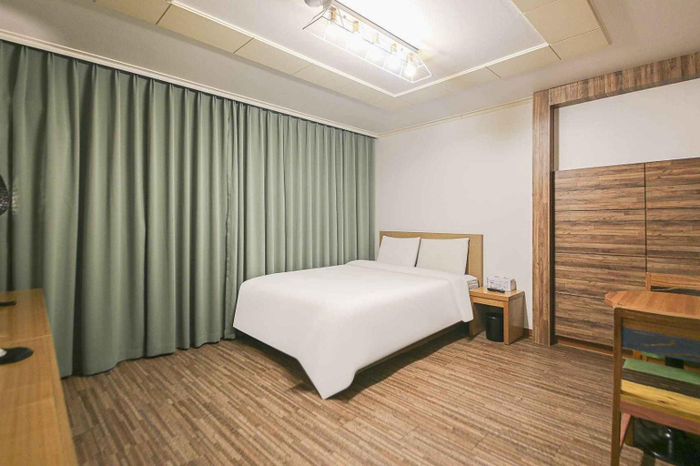 Bedroom 4, Gangneung Crystal Motel, Gangneung