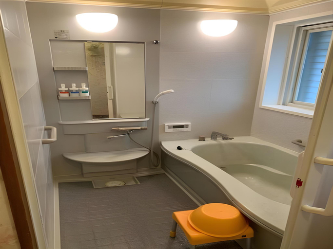 Bathroom, Kuromamean, Tamba