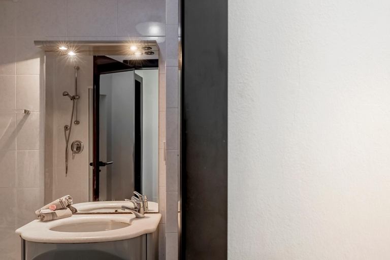 Bathroom 3, Santa Croce Exclusive, Florence