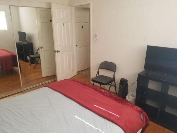Bedroom, Nearby Beach House, Los Angeles