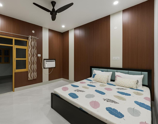 Others 5, Radhika Guest House Nandgaon, Mathura