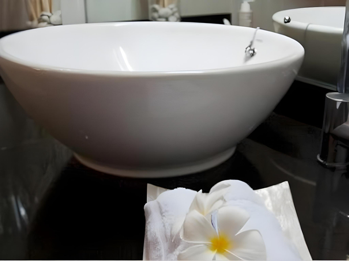 Bathroom 4, Blue Marine Resort, Lombok