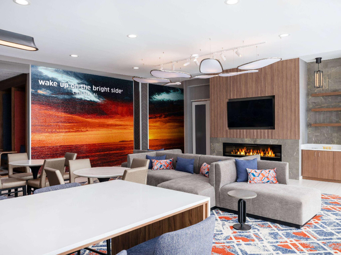 Public Area 2, La Quinta by Wyndham Chelsea Birmingham, Shelby