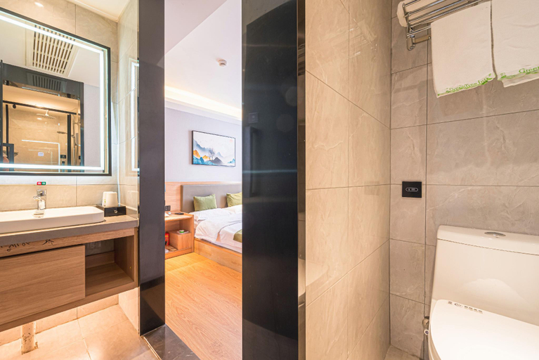 Bathroom, Green Tree Inn Anhui Tianchang Economic Development Zone, Chuzhou