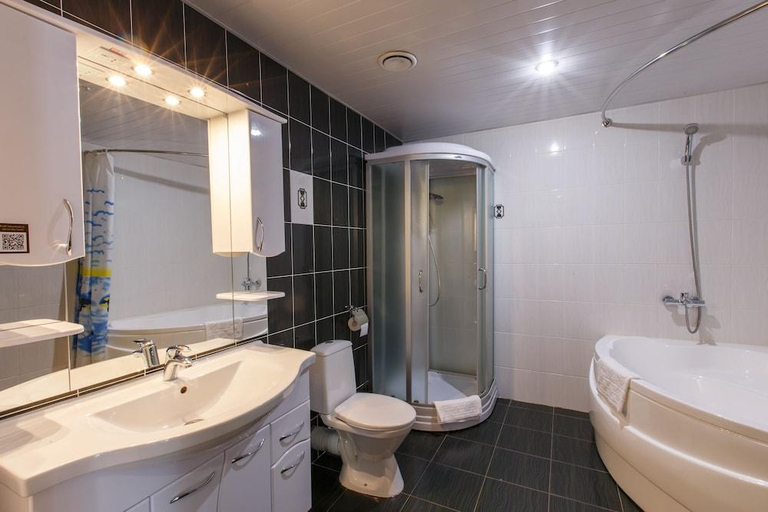 Bathroom 2, Hotel Complex Rancho 636, Bogorodskiy rayon