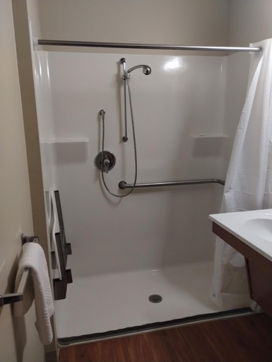 Shower 3, Suburban Studios Extended Stay Hotel, McKenzie