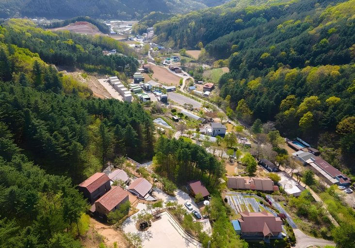 Others 5, Jian Pension, Hongcheon