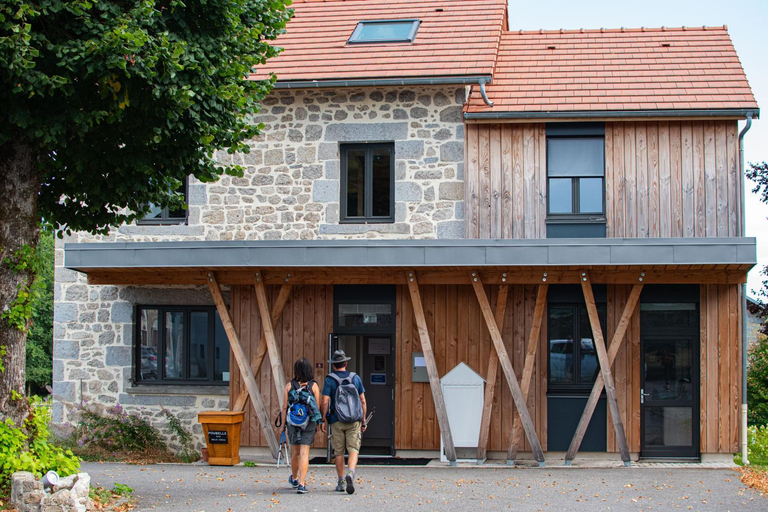Exterior view, Gite etape la Belle etoile de Flayat, Creuse