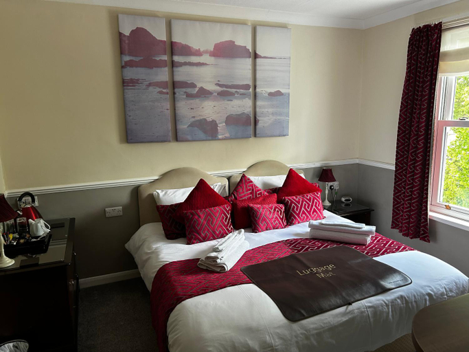 Bedroom 3, Amber House, Torbay