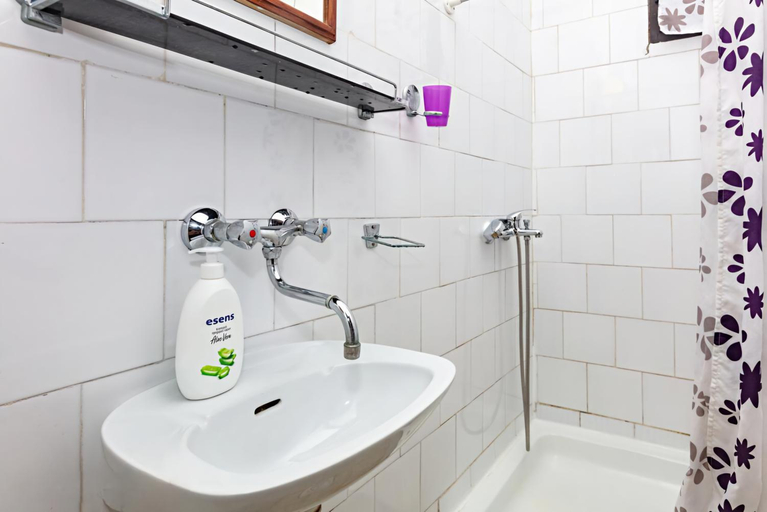 Bathroom 3, Guest house Mira, Pirovac