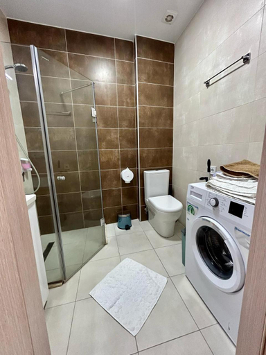 Bathroom 5, Apartments Batumi Lech and Maria Kaczynski Street 5, Batumi