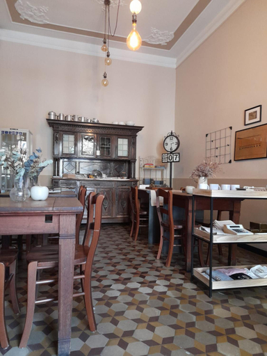 Others 5, Albergo Milano 1920, Como