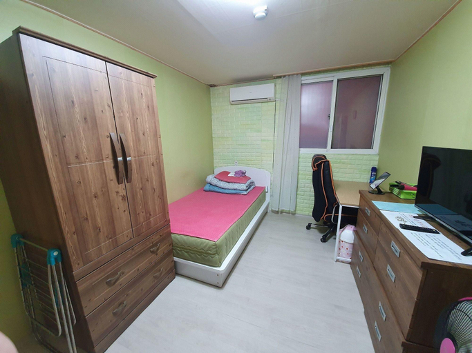 Bedroom 4, Daejeon Guesthouse Sky Garden, Daedeok
