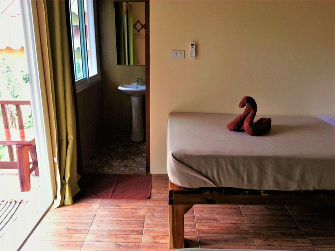 Bedroom 3, Khao Sok River Home Resort, Phanom