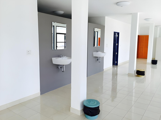Bathroom 5, P Hostel Buriram, Muang Buri Ram