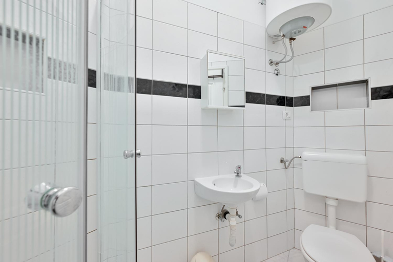 Bathroom 3, Apartments Todorovic, Pula
