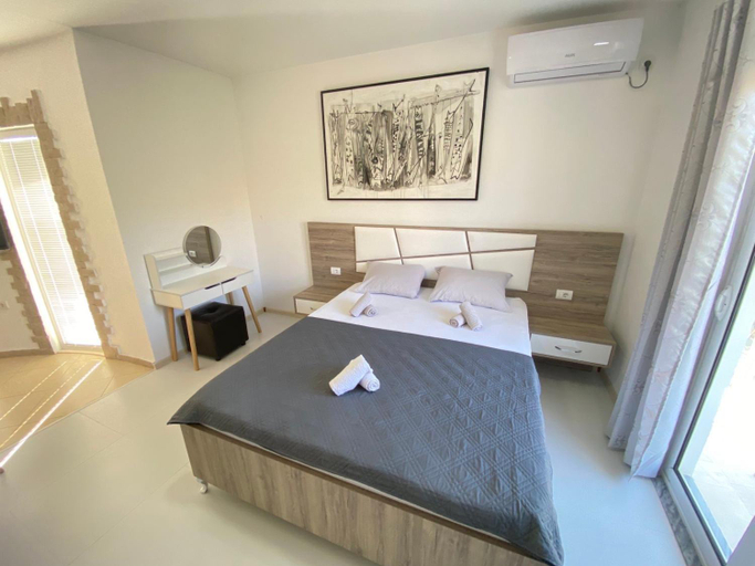 Bedroom 2, Gjinaj Apartments