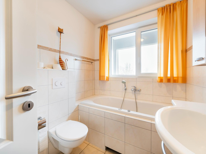 Bathroom 4, Appartement im Ferienpark in Rechlin, Mecklenburgische Seenplatte