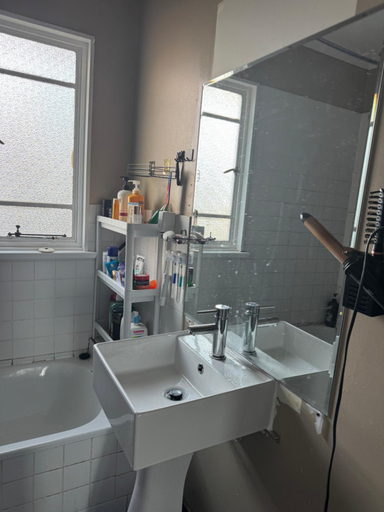Others 3, Private Double Room Shared Bathroom, Clarence