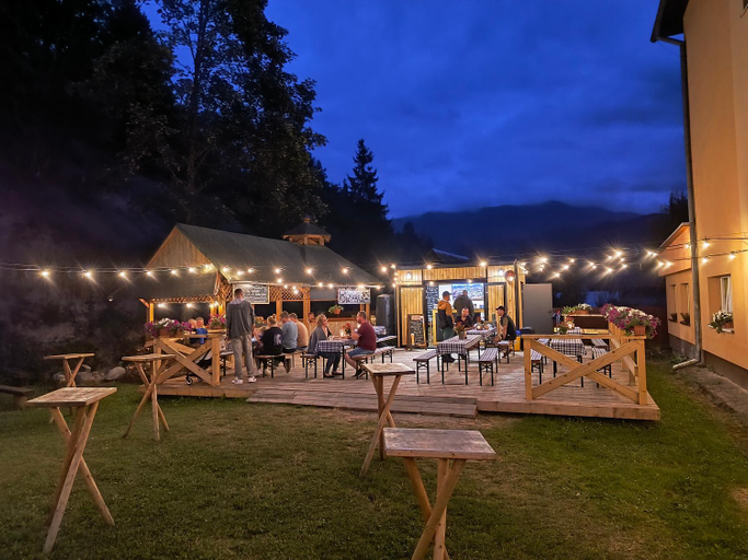 Food & Drinks 2, Salatin, Ružomberok