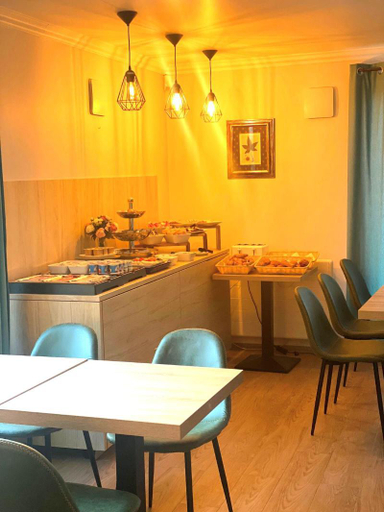 Food & Drinks 4, KYRIAD CREIL - Chantilly Nord, Oise