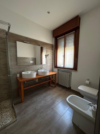 Bathroom 3, Residenza Guglielmo, Mantua