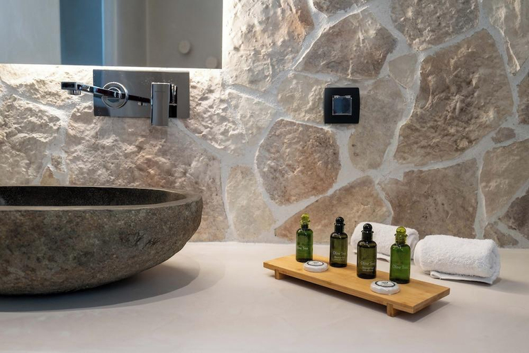 Bathroom 5, Cuore Santo Suites, South Aegean