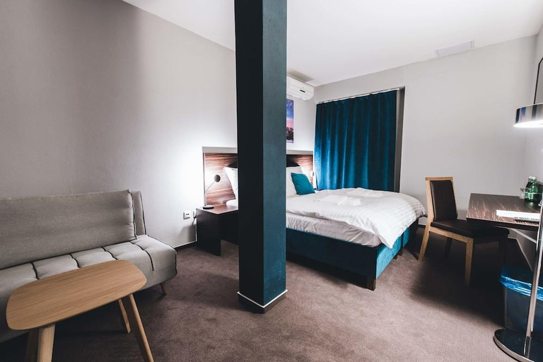 Bedroom 2, Boutique HOTEL11 (with ROOFTOP SPA), Nitra