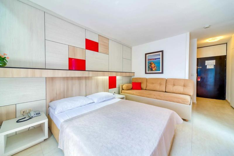 Bedroom 4, Slovenska Plaza Resort 4*