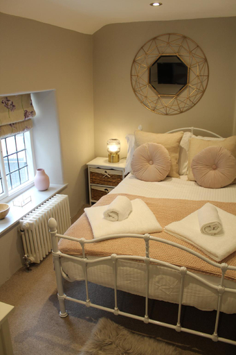 Bedroom 2, The Nook, Derbyshire