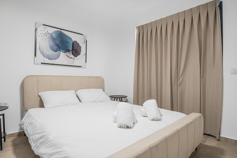 Bedroom 3, J&G Suites
