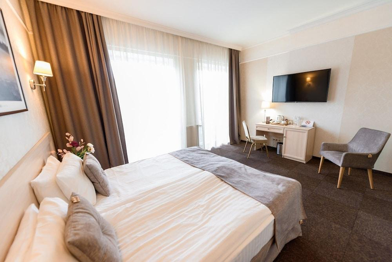 Bedroom 2, Nota Bene, L'vivs'ka
