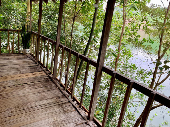 Others 4, Dak Drinh Lodge, Sơn Tây