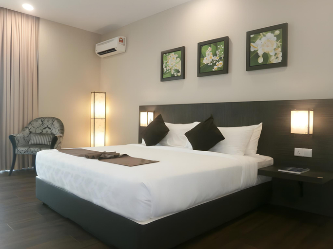 Bedroom 4, Samalaju Resort Hotel , Bintulu