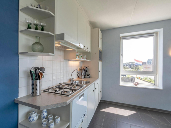 Others 5, Callantsduyne 21 with Groote Keeten dune view, Zijpe