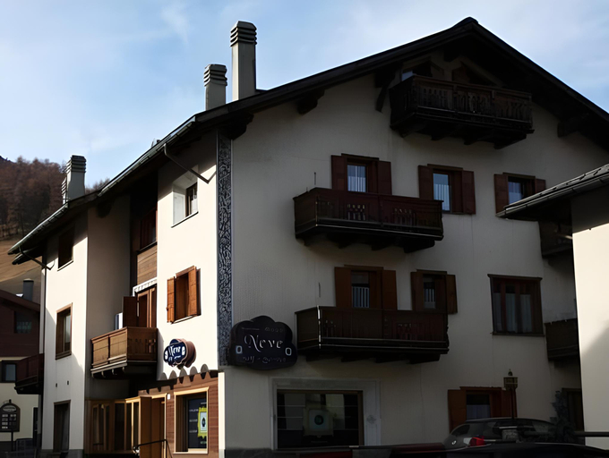 Others 3, Chalet La Nuvola, Sondrio