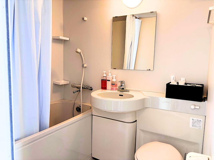 Bathroom 4, Guest House My Place, Naha