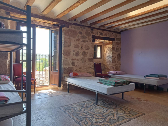 Others 4, Albergue de peregrinos Casa Nostra, Burgos