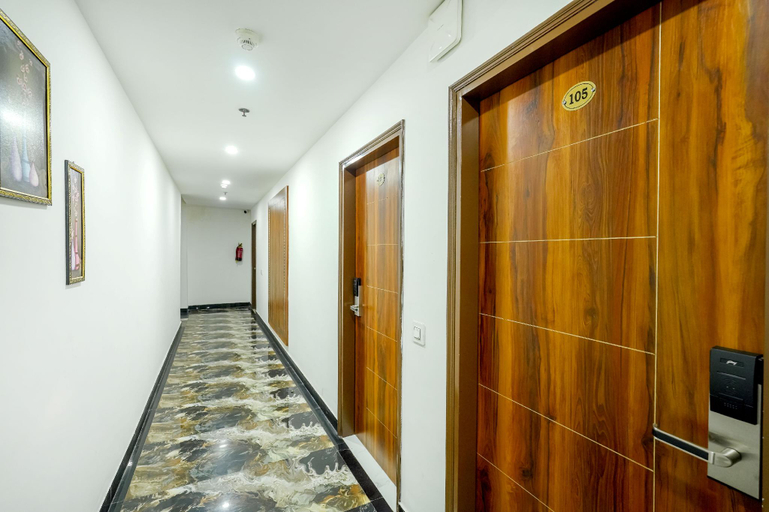 Public Area 2, Hotel Fiora Inn, Sahibzada Ajit Singh Nagar