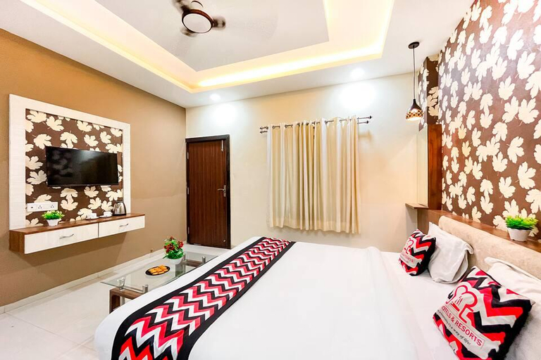 Bedroom 2, JMC HOTEL G9, PITHAMPUR, Indore