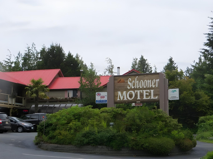 Others 3, Schooner Motel, Alberni-Clayoquot