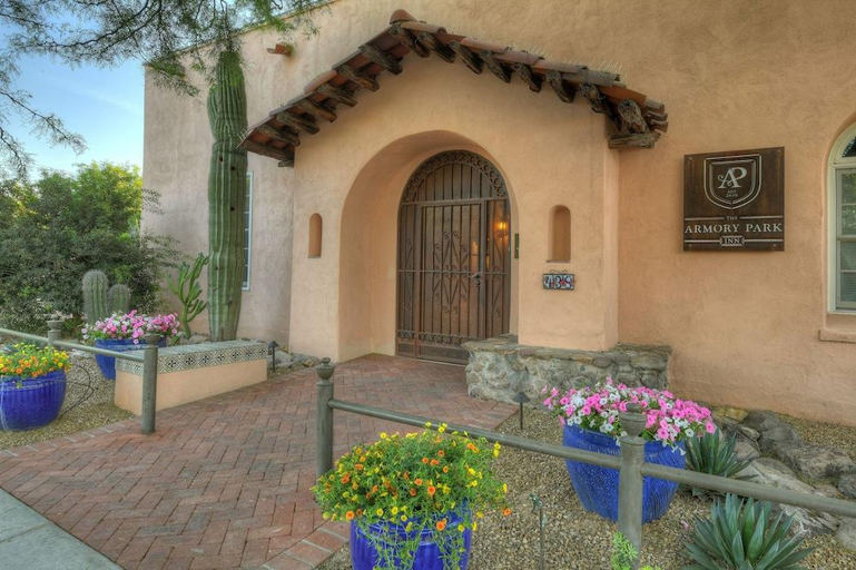 Exterior & Views 1, Armory Park Inn, Pima