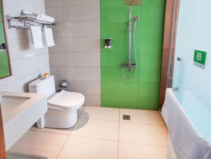 Bathroom 3, GreenTree Inn Zhangjiang Lianjiang Jiuzhou Avenue, Zhanjiang