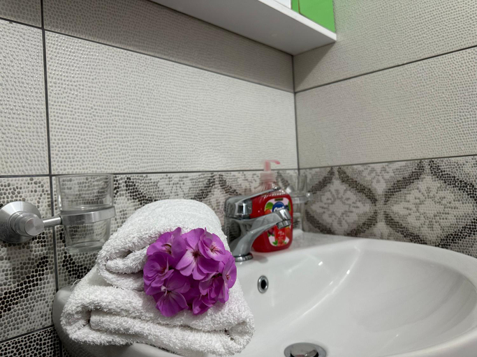 Bathroom 3, Vila Renato, Sarandës